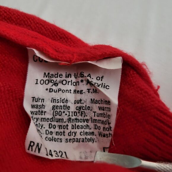 Vintage CHRISTIAN DIOR Sweater Mens XL Red V-Neck Long Sleeve Pullover Acrylic - Picture 6 of 6